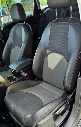 Seat Leon cena 49999 przebieg: 206500, rok produkcji 2019 z Katowice małe 154
